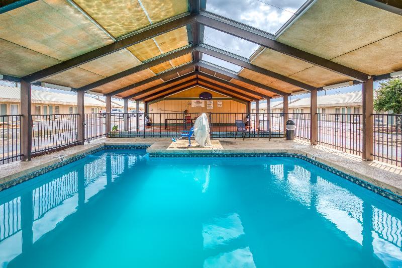 Rodeway Inn & Suites Брукхейвен Экстерьер фото
